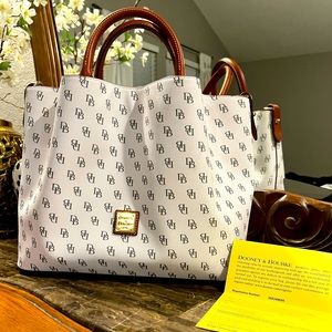 Dooney & Bourke Gretta Brenna handbag NWOT